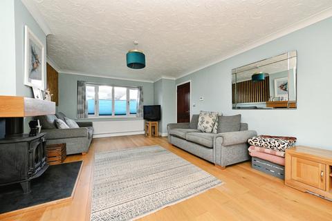 4 bedroom detached house for sale, Robert Linge Crescent, Brandon