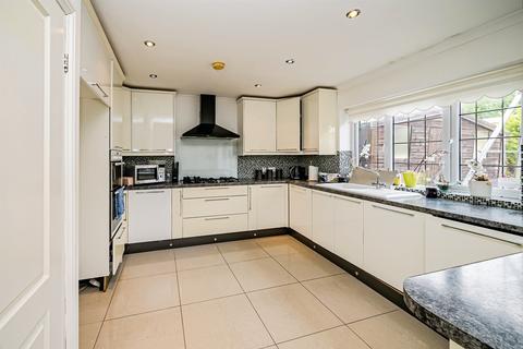 4 bedroom semi-detached house for sale, Alvista Avenue, Taplow, Maidenhead
