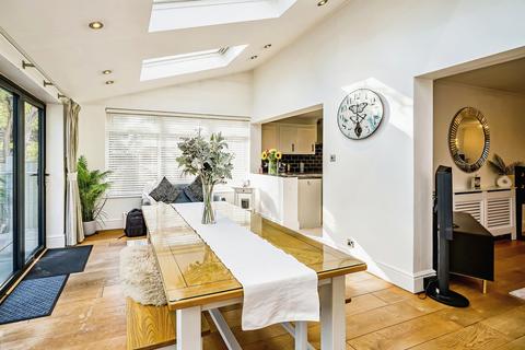 4 bedroom detached house for sale, Westlands Close, Slough