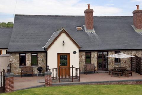 4 bedroom semi-detached house to rent, Kidwelly SA17