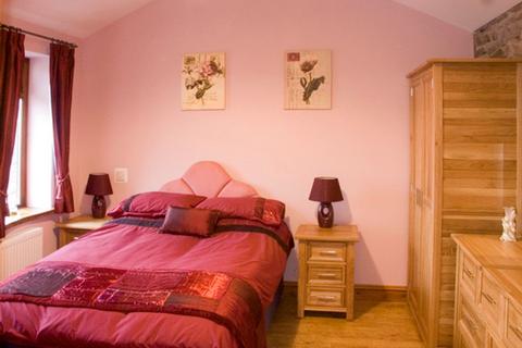 4 bedroom semi-detached house to rent, Kidwelly SA17