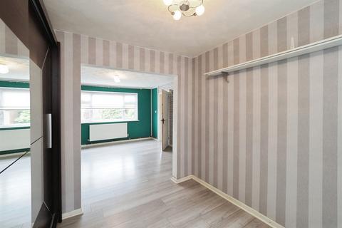 3 bedroom terraced house for sale, Windsor Close, Newhall, Swadlincote