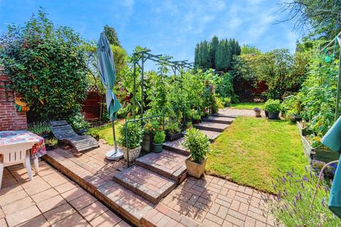2 bedroom semi-detached bungalow for sale, Walsingham Gardens, Southampton