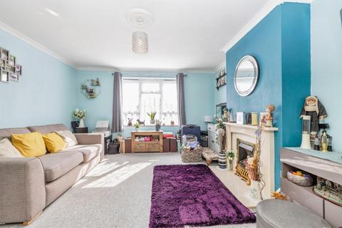 2 bedroom maisonette for sale, Millbrook Road, Bushey