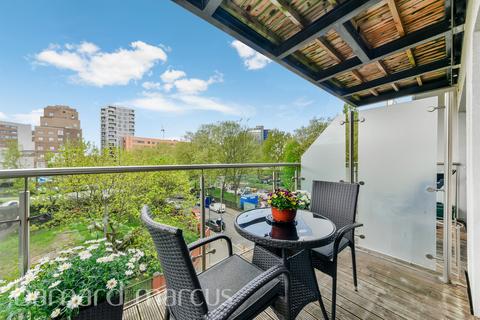 2 bedroom apartment for sale, Gwynne Road, London