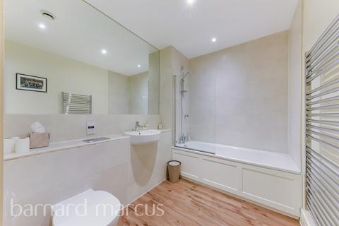 2 bedroom apartment for sale, Gwynne Road, London