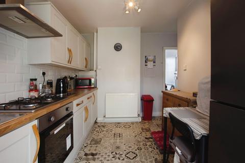 3 bedroom semi-detached house for sale, Brora Road, Nottingham