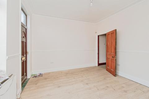 undefined, Wood Lane, Castleford