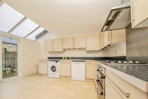 3 bedroom townhouse for sale, Engineers Square, Colchester