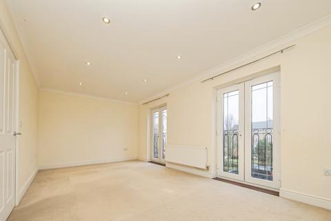 3 bedroom townhouse for sale, Engineers Square, Colchester