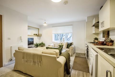 undefined, Holly Way, LEEDS