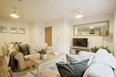 undefined, Holly Way, LEEDS