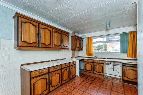 2 bedroom end of terrace house for sale, Cairns Crescent, Blacon, Chester