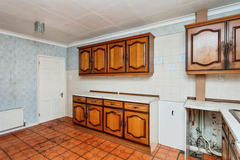 2 bedroom end of terrace house for sale, Cairns Crescent, Blacon, Chester