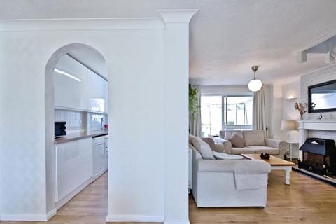 3 bedroom detached house for sale, Onslow Crescent, Colchester