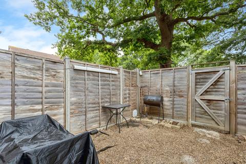 1 bedroom terraced house for sale, Windmill Court, Crawley