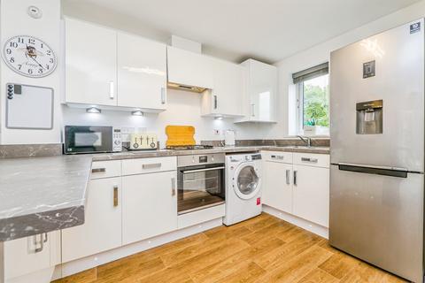 undefined, Gwern Catherine, Capel Llanilltern, Cardiff