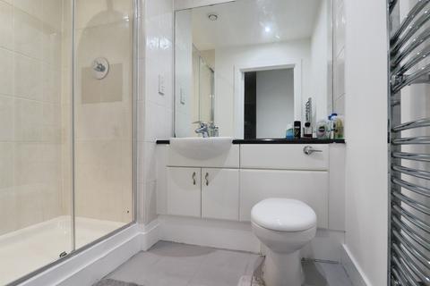 Studio for sale, Ferry Court, Cardiff