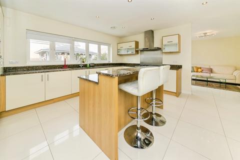 4 bedroom detached house for sale, The Furrows, Crawley Down, Crawley