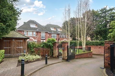 2 bedroom flat for sale, Village Road, Enfield