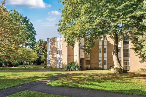 2 bedroom ground floor flat for sale, Winchester Close, ENFIELD