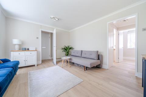 2 bedroom ground floor flat for sale, Winchester Close, ENFIELD