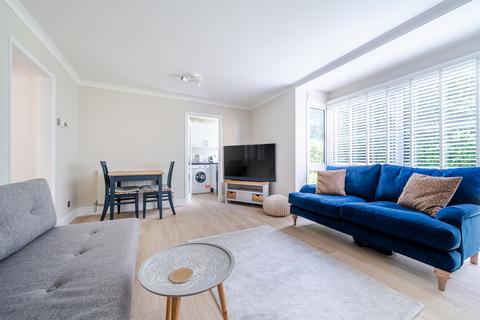 2 bedroom ground floor flat for sale, Winchester Close, ENFIELD