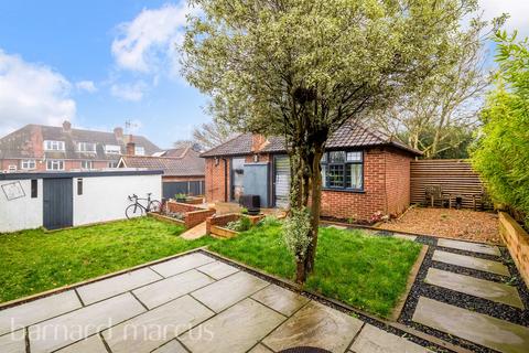 2 bedroom detached bungalow for sale, Clump Avenue, Tadworth