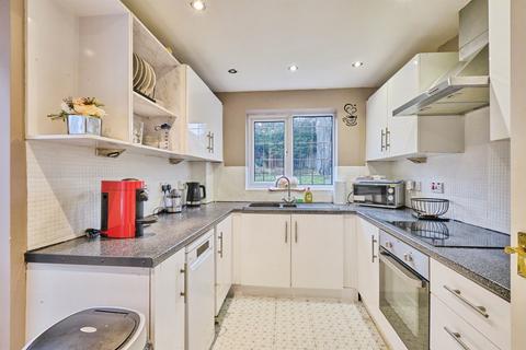 undefined, Warrington Drive, BIRMINGHAM