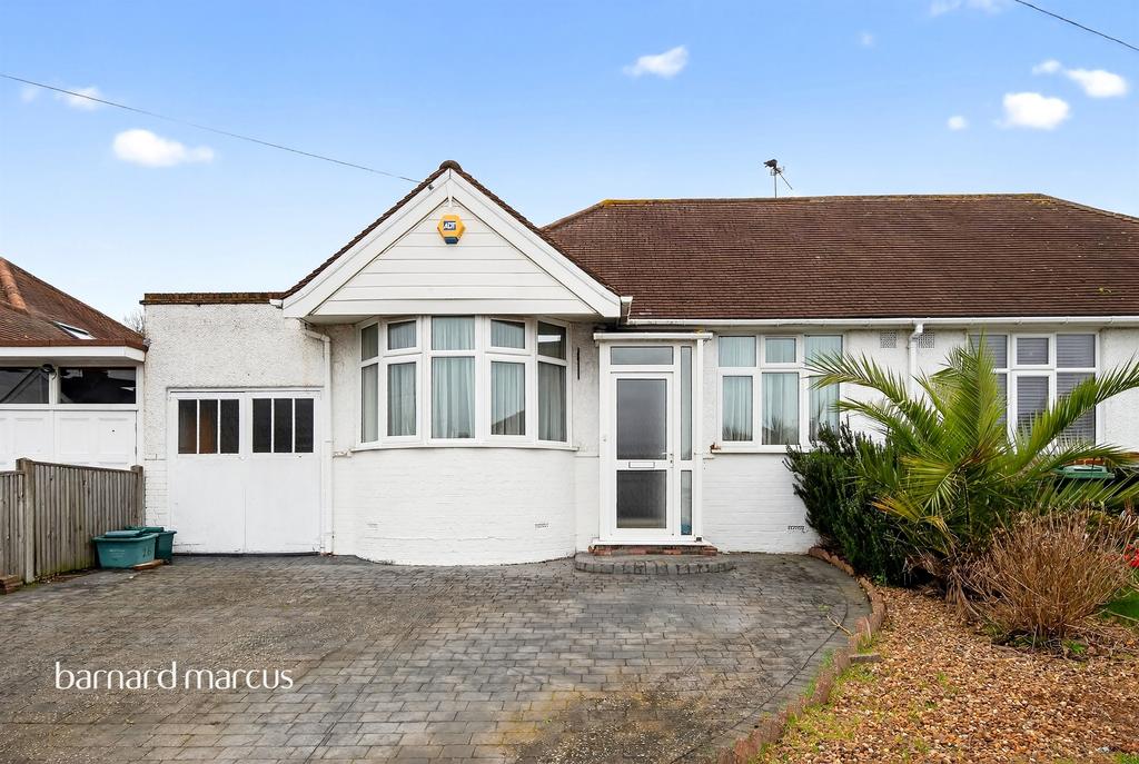 Detached house exterior, driveway