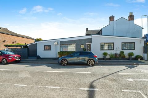 undefined, Chestnut Avenue, Eastleigh