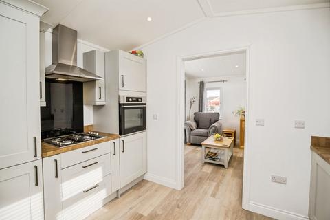 undefined, Orchard Park, Elton, Chester