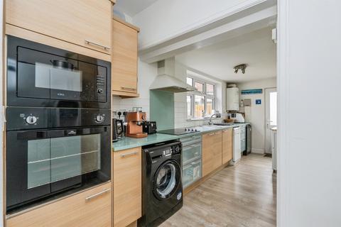 3 bedroom semi-detached bungalow for sale, Fairhome Close, GOSPORT