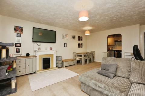 2 bedroom apartment for sale, Dartmouth Court, Gosport