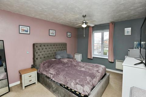 2 bedroom apartment for sale, Dartmouth Court, Gosport