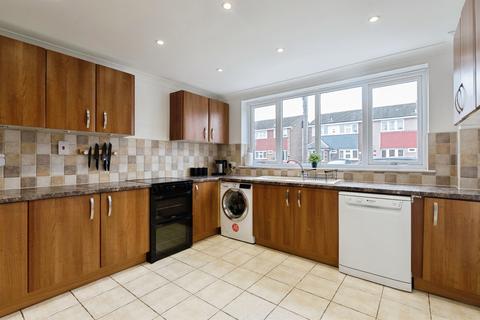 undefined, Beechcroft Avenue, Linford, Stanford-Le-Hope