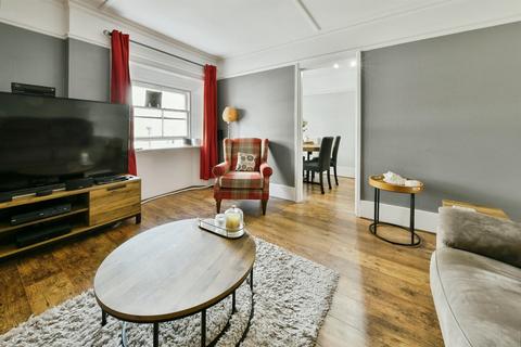 3 bedroom flat for sale, High Street, Hitchin