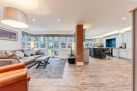 5 bedroom detached house for sale, Kings Gardens, Gonerby Hill Foot, Grantham