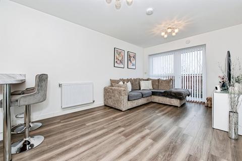 2 bedroom flat for sale, Buttermere Way, West Thurrock, Grays