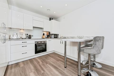 2 bedroom flat for sale, Buttermere Way, West Thurrock, Grays