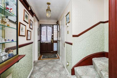 3 bedroom detached house for sale, St. Boswells Close, Hailsham