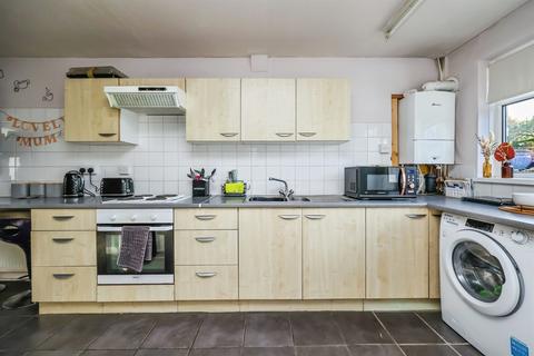 3 bedroom townhouse for sale, Wyndale Drive, Ilkeston
