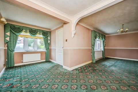 3 bedroom detached bungalow for sale, Henshaw Place, Ilkeston