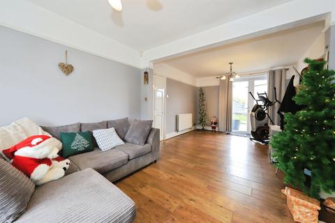 3 bedroom detached house for sale, Chester Road North, KIDDERMINSTER