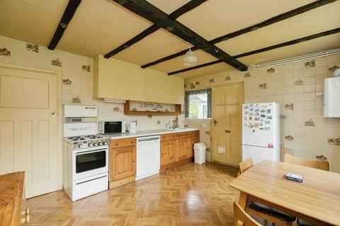 3 bedroom detached bungalow for sale, Eight Acre Lane, Three Oaks, Hastings