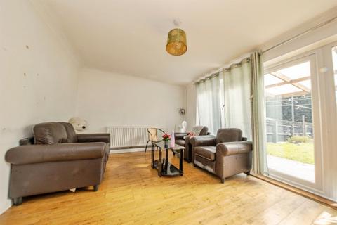 3 bedroom end of terrace house for sale, Cowslip Close, Ipswich