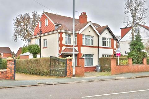 undefined, Spen Lane, LEEDS