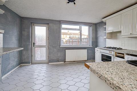 2 bedroom terraced house for sale, Wharfedale Avenue, Hull