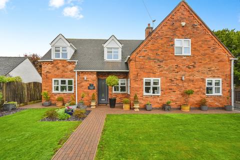 4 bedroom detached house for sale, Uttoxeter Road, Hill Ridware, Rugeley