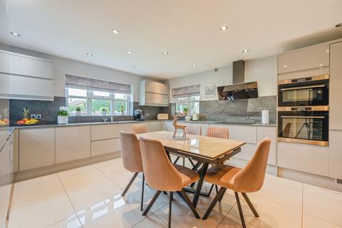 4 bedroom detached house for sale, Uttoxeter Road, Hill Ridware, Rugeley